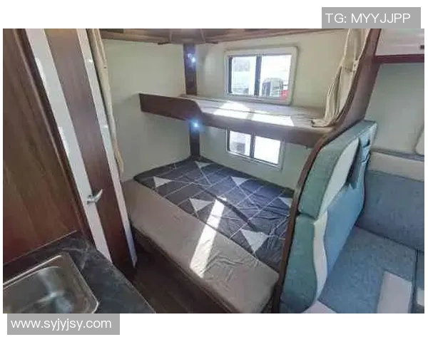 足球戒指盒的创意设计与实用价值探讨